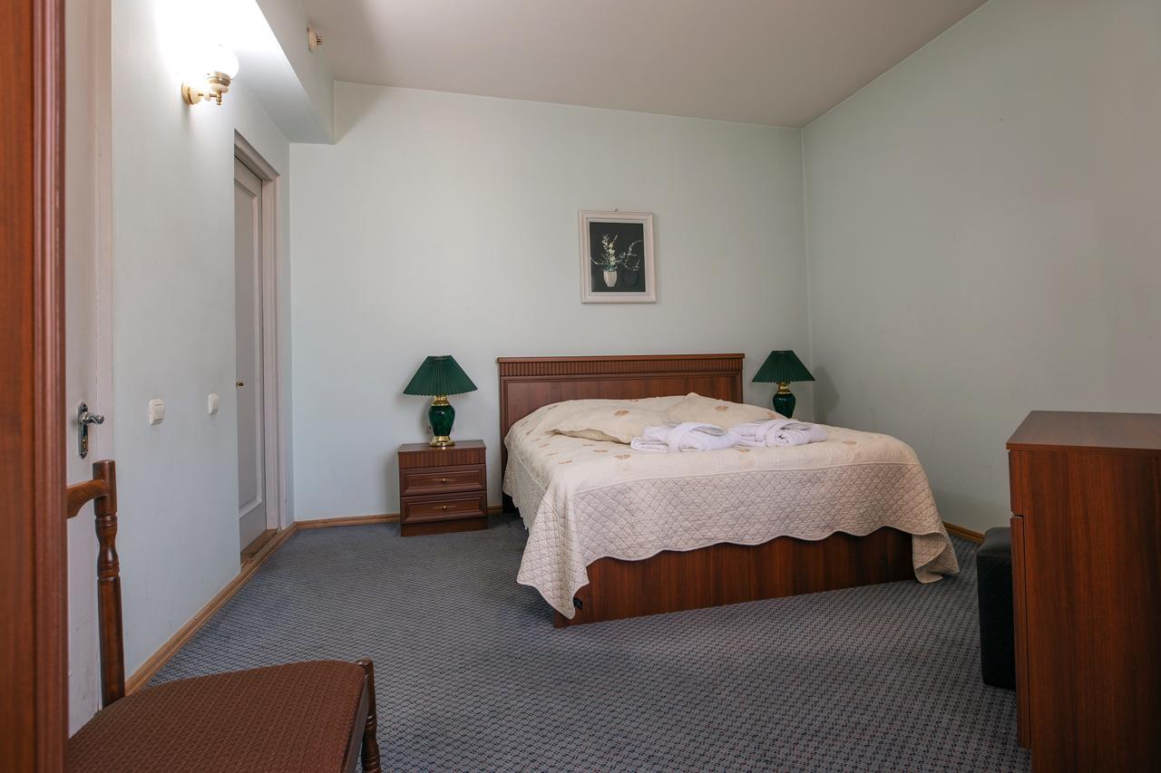 Leader Hotel Γκόρι Εξωτερικό φωτογραφία