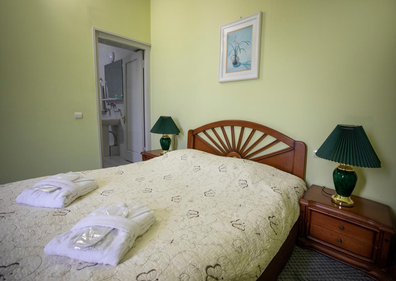 Leader Hotel Γκόρι Εξωτερικό φωτογραφία