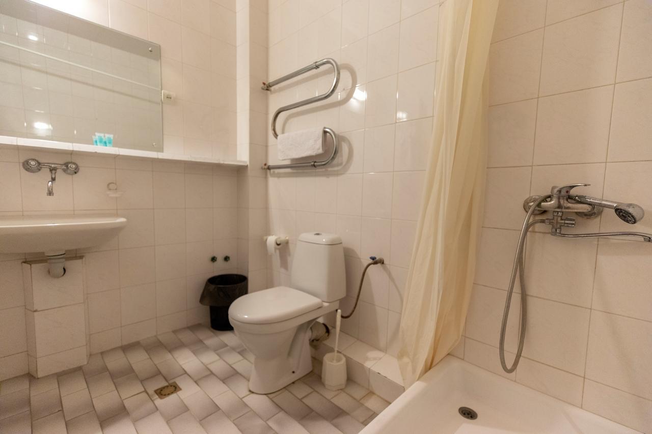 Leader Hotel Γκόρι Εξωτερικό φωτογραφία
